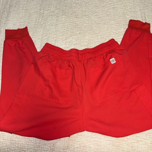 Women’s wonder wink scrub set - Picture 2 of 4